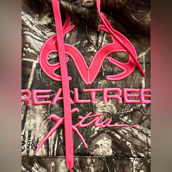 Small Realtree camo sweatshirt - Picture 8 of 9